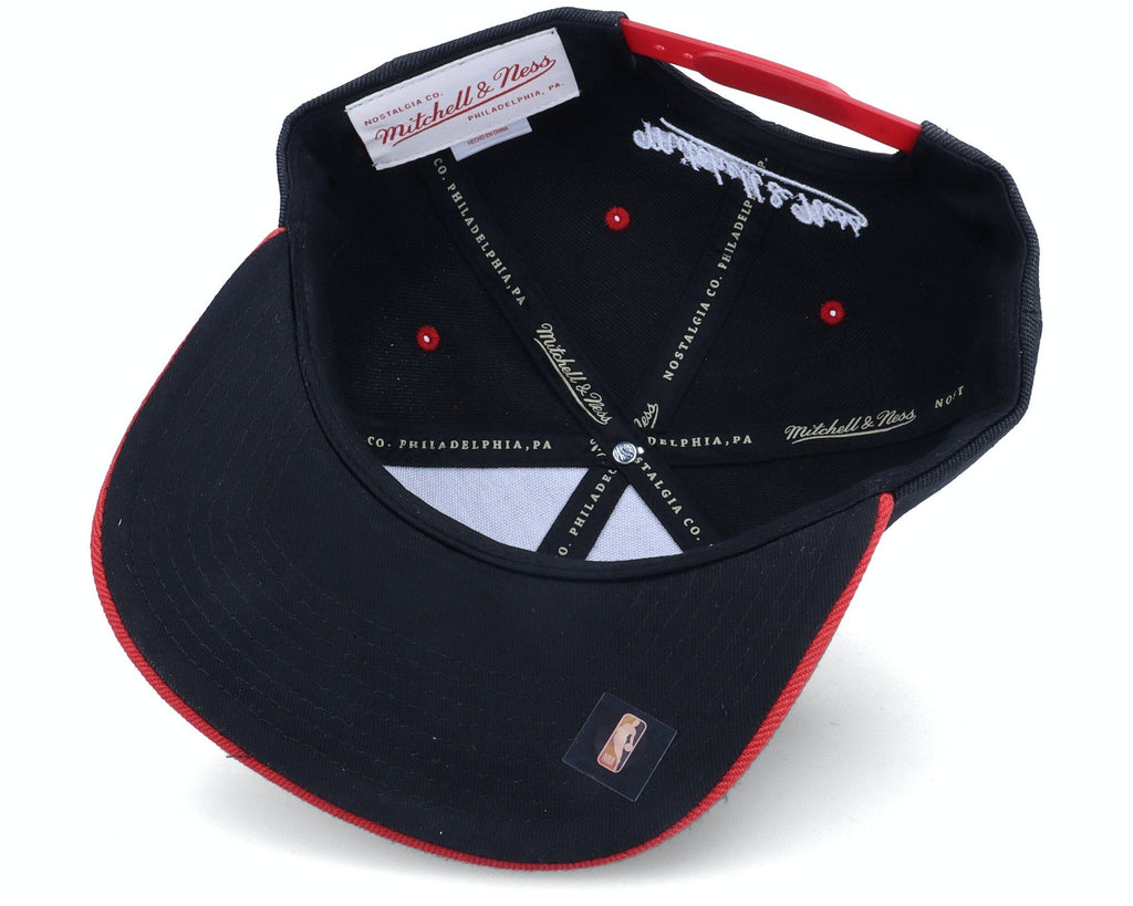 Toronto Raptors Black and Red Billboard Script Mitchell & Ness Snapback Hat