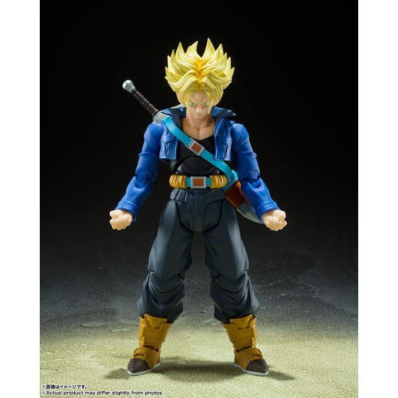 Bandai Tamashii Dragon Ball Z S.H.Figuarts Super Saiyan Trunks The Boy from the Future Action Figure
