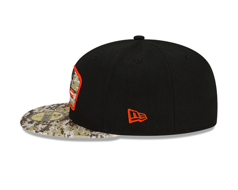 Men's Chicago Bears Historic Logo New Era Black/Camo 2021 NFL Sideline Salute To Service 59FIFTY Fitted Hat