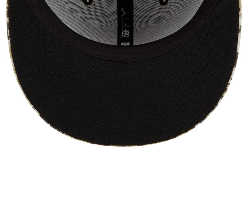 Men's Chicago Bears Historic Logo New Era Black/Camo 2021 NFL Sideline Salute To Service 59FIFTY Fitted Hat