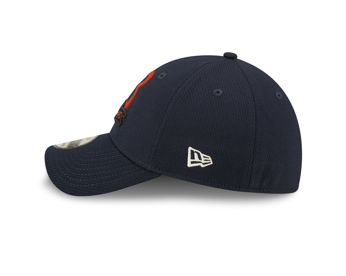 Men's Chicago Bears"B" Logo New Era Navy 2022 Sideline Coaches 39THIRTY Flex Hat