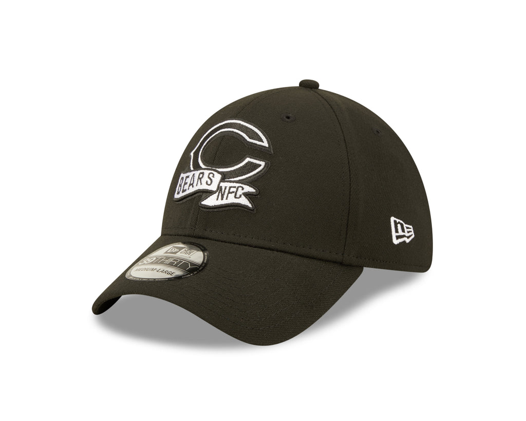 Men's Chicago Bears New Era Black "C Logo" 2022 Sideline 39THIRTY Flex Hat