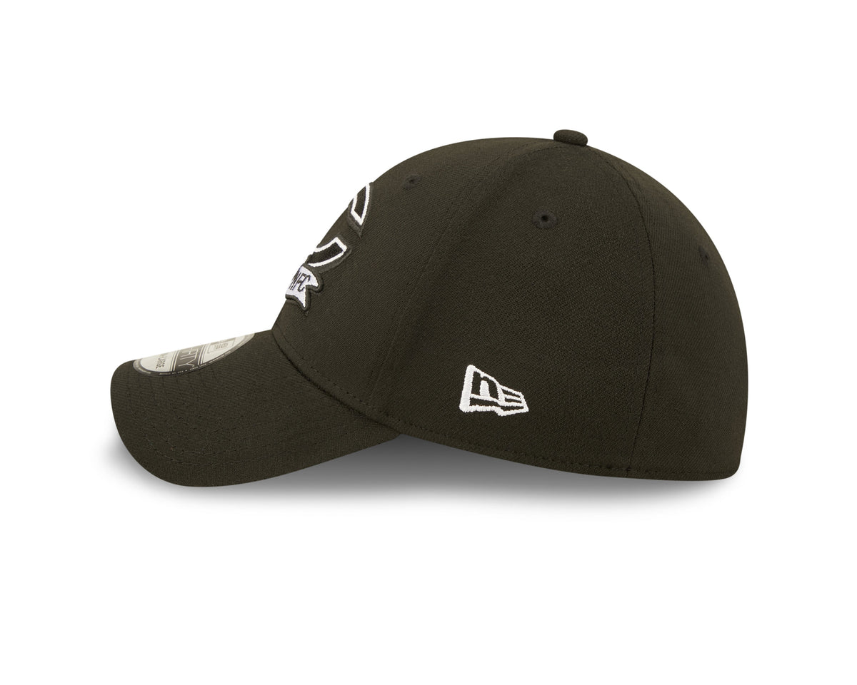 Men's Chicago Bears New Era Black "C Logo" 2022 Sideline 39THIRTY Flex Hat