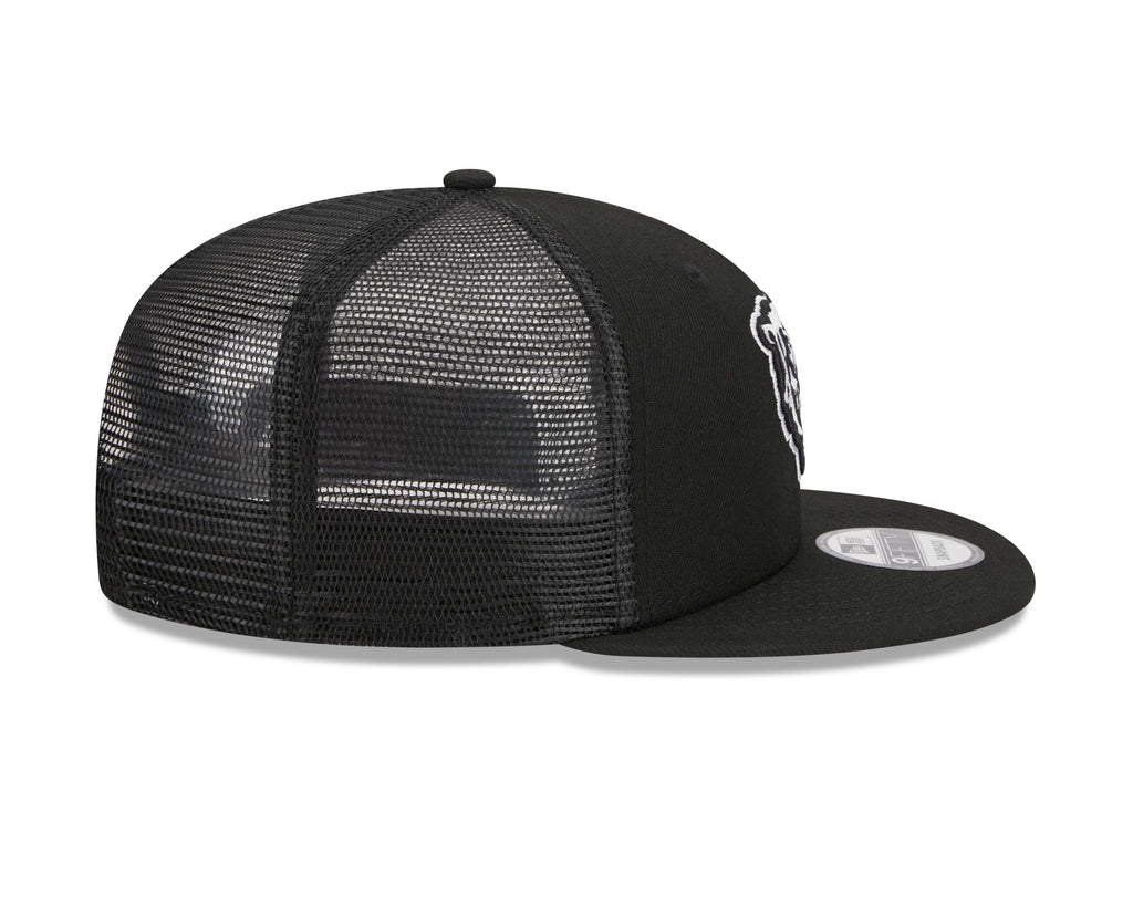 Chicago Bears New Era Primary Black and White Trucker 9FIFTY Snapback Hat