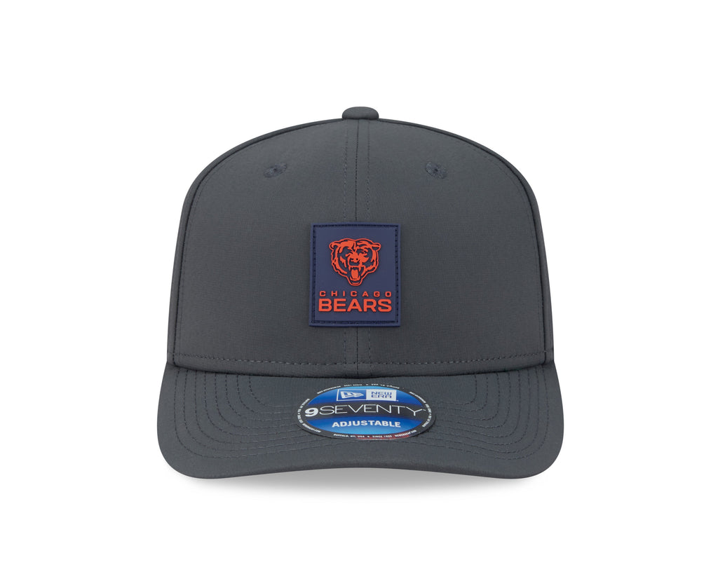 Men's Chicago Bears New Era Graphite 2025 Sideline 9SEVENTY Cold Adjustable Hat