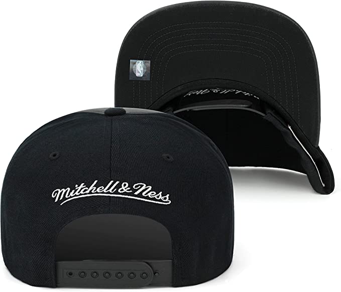 Chicago Bulls Day One Black & White Cement Mitchell & Ness Snapback Hat