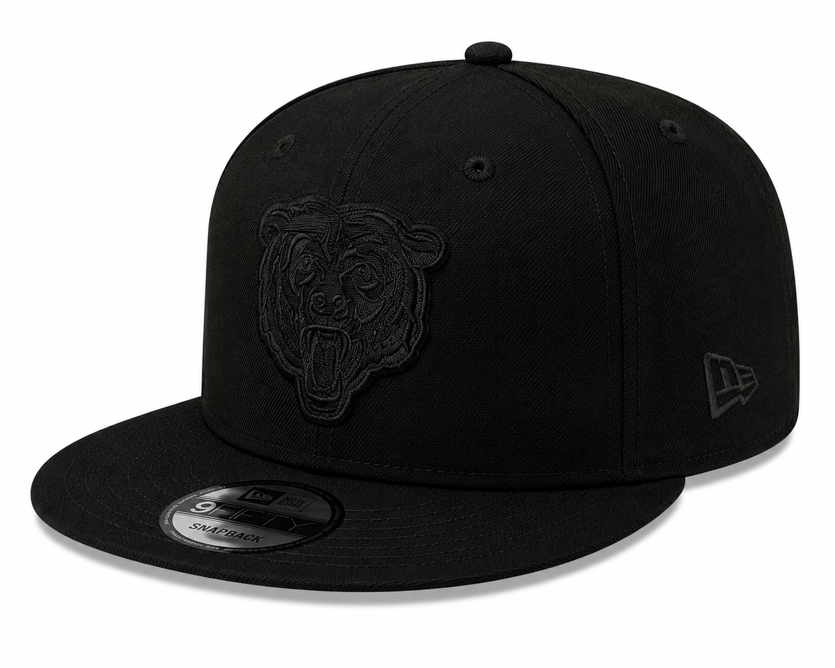 Men's Chicago Bears New Era Black On Black Tonal 9FIFTY Snapback Hat
