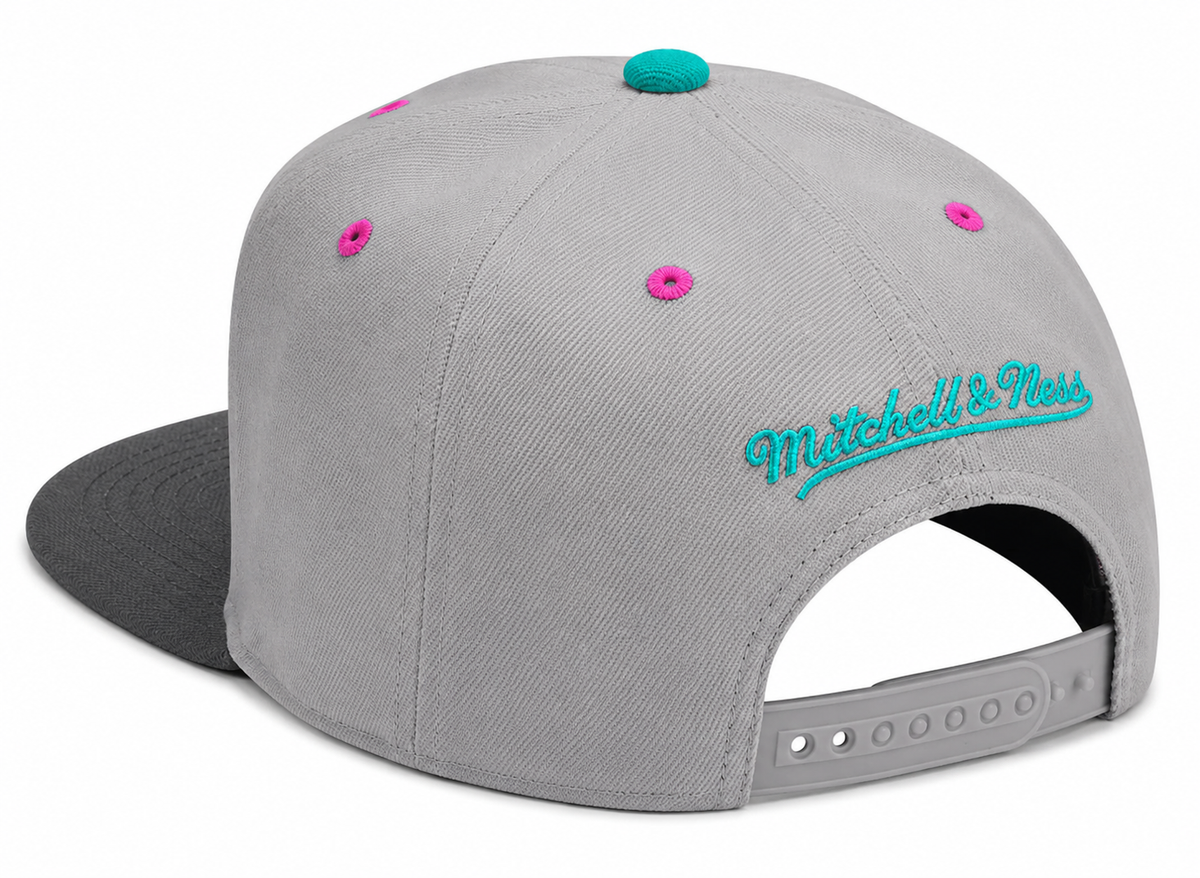 Men's Phoenix Suns Mitchell & Ness Gray Wolf Mags Snapback Hat