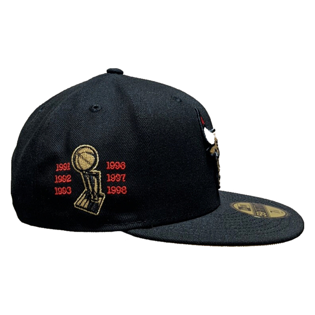 Men's Chicago Bulls New Era Black University Gold 59FIFTY Fitted Hat