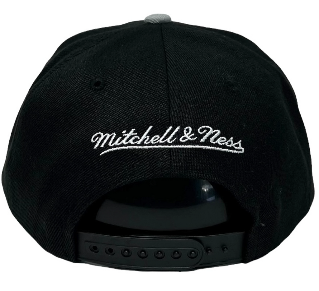 Men's Mitchell & Ness Orlando Magic Basic Core 2-Tone Snapback Adjustable Hat