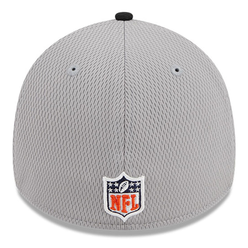 Men's Chicago Bears Primary Logo New Era Gray/Black 2023 Sideline 39THIRTY Flex Hat