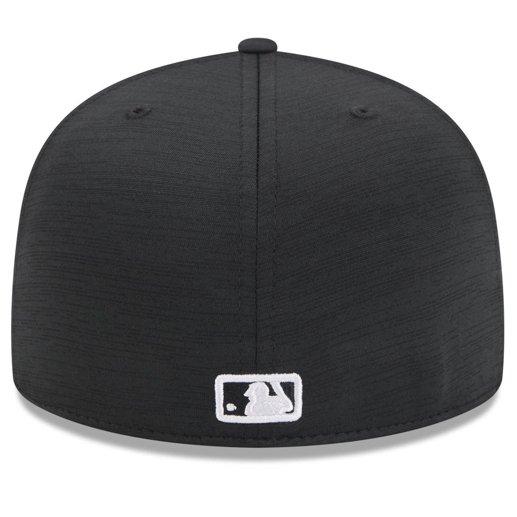 Men's Chicago Cubs New Era Black 2024 Clubhouse 59FIFTY Fitted Hat