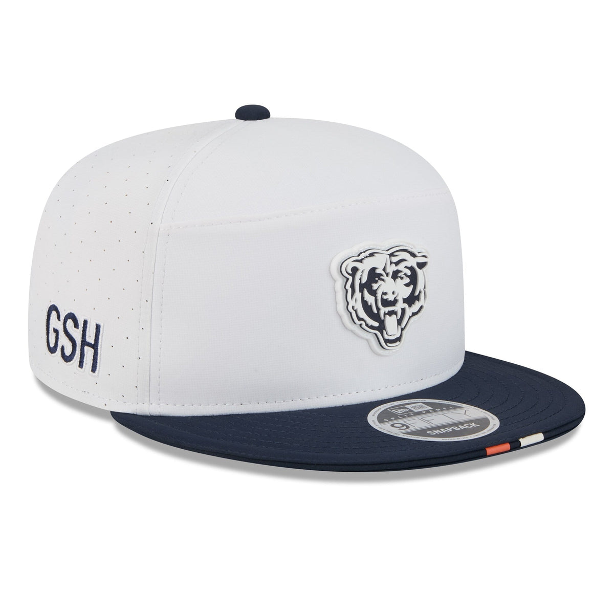 Men's Chicago Bears New Era White/Navy 2025 NFL Training Camp Split Panel 9FIFTY Snapback Hat