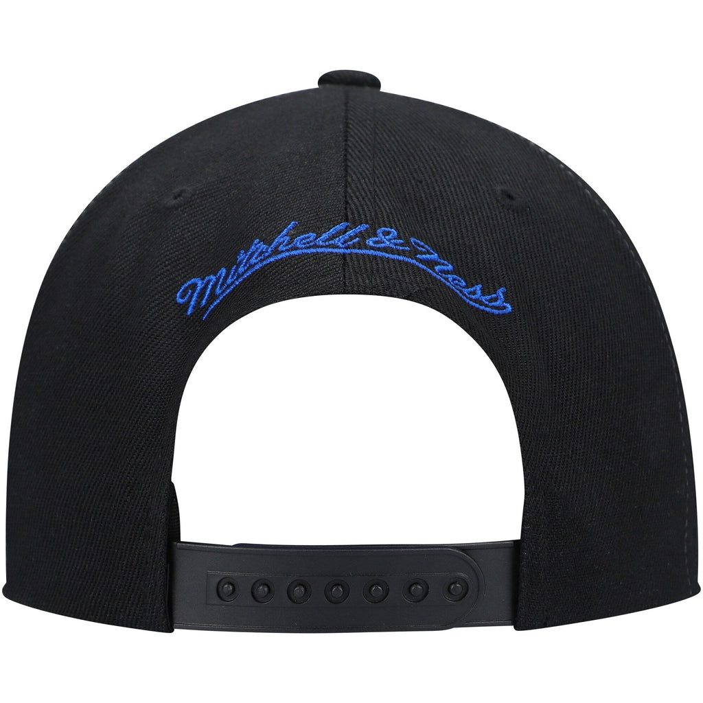 Men's Mitchell & Ness Black Philadelphia 76ers Winner Circle Snapback Hat